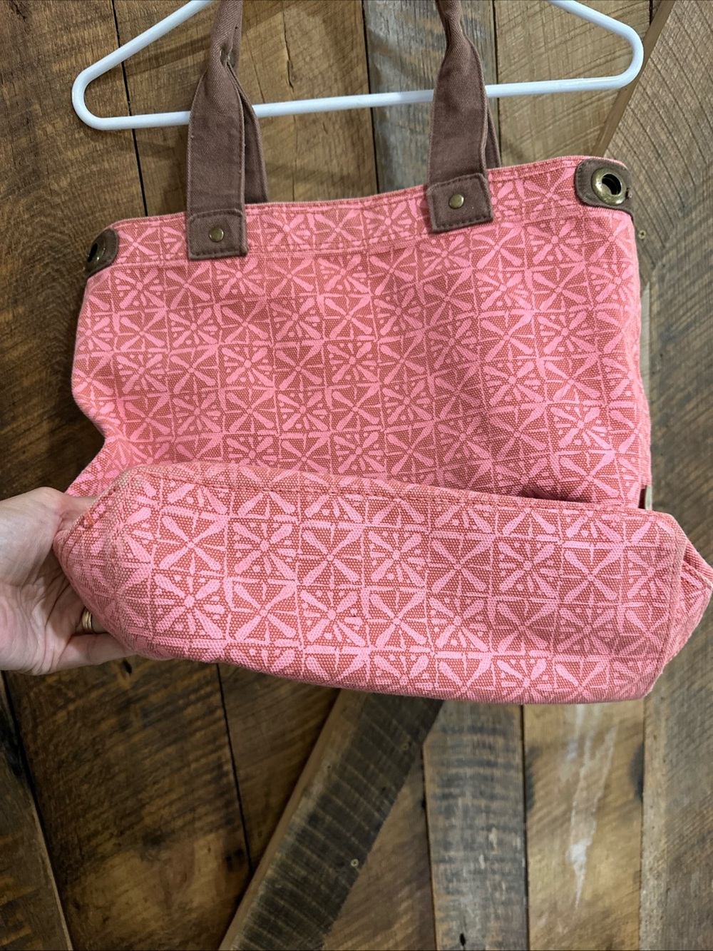 Life Is Good Pink Canvas Tote Bag Brown Handles “There’s No Place Like Roam” - Picture 7 of 11